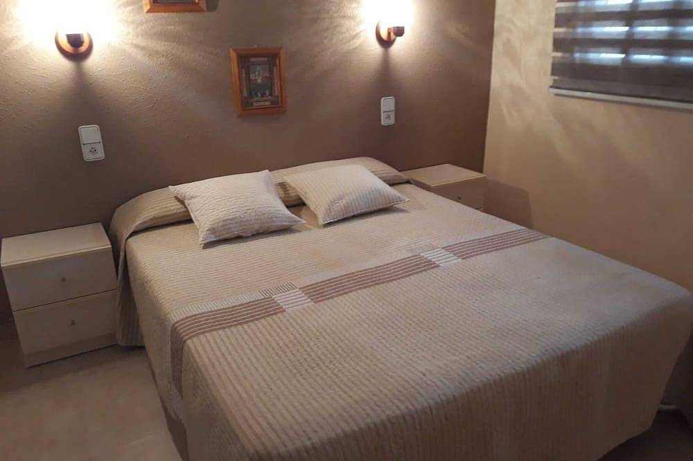 Geheel appartement, First floor with garden and swimming pool Cambrils in Cambrils, Costa Dorada