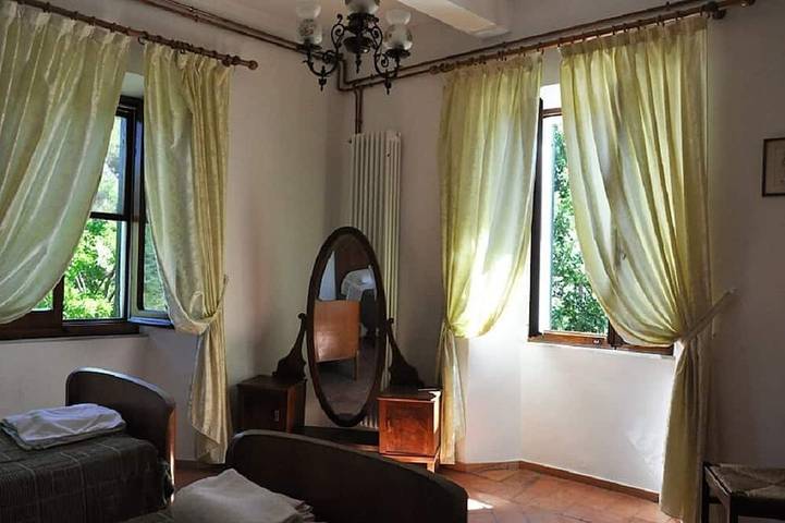 Location de vacances pour 16 personnes, avec terrasse et jardin à Serrungarina - 4