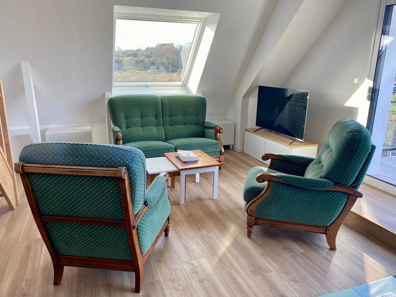 Ganze Wohnung, Ferienwohnung für 2 Personen mit Ausblick in Trévou-Tréguignec, Rosa Granitküste