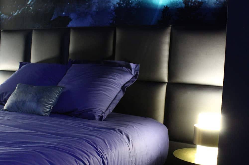 Entire apartment, Overnight experience at the 21 moons with balneotherapy in Roanne, Roanne region