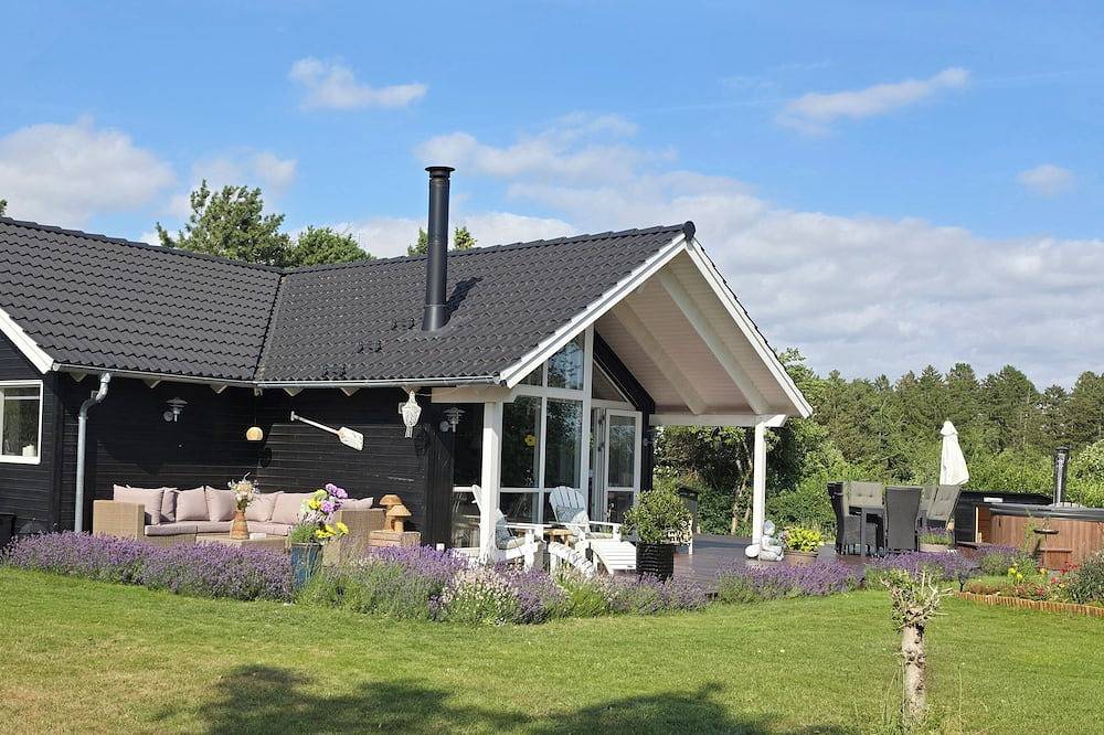 Nah am Wasser – Ruhe, Spa und Komfort in Vellerup, Skibby