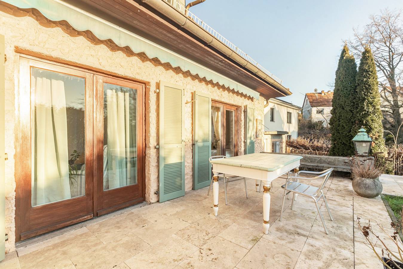 Apartamento entero, Apartamento de vacaciones 'The Green Park Nest Frankfurt' con terrazas, Wifi y aire acondicionado in Friedrichsdorf, Hochtaunuskreis