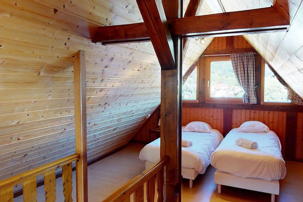Appartement entier, Gîte chaleureux du Panoramic 4-6 pers 2ch wifi vue montagne in Sondernach, Parc naturel régional des Ballons des Vosges