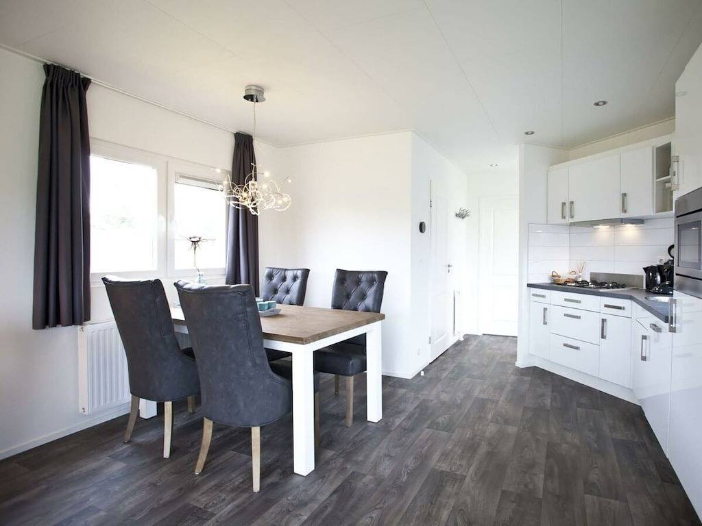 Ferienhaus für 4 Personen mit Terrasse in Nijkerk, Gelderland