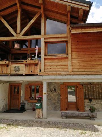 Gîte pour 4 personnes, avec jardin et vue à Seytroux