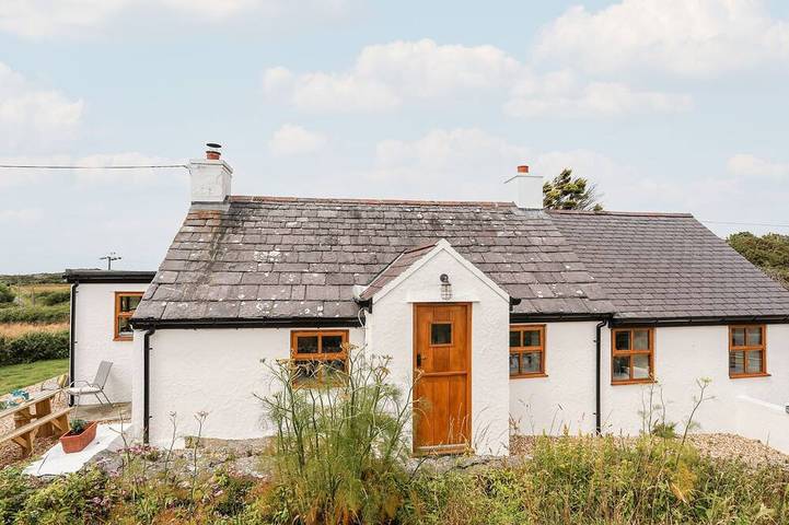 Cottage for 4 people, with garden in Rhoscolyn