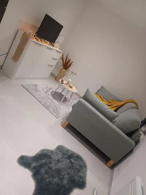 Apartamento de vacaciones para 2 personas, con terraza además de jardín y vistas, Se admiten mascotas - 1