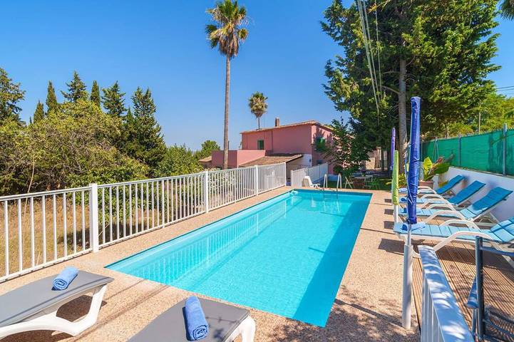 Ferienhaus für 8 Personen, mit Balkon und Garten sowie Pool in Establiments