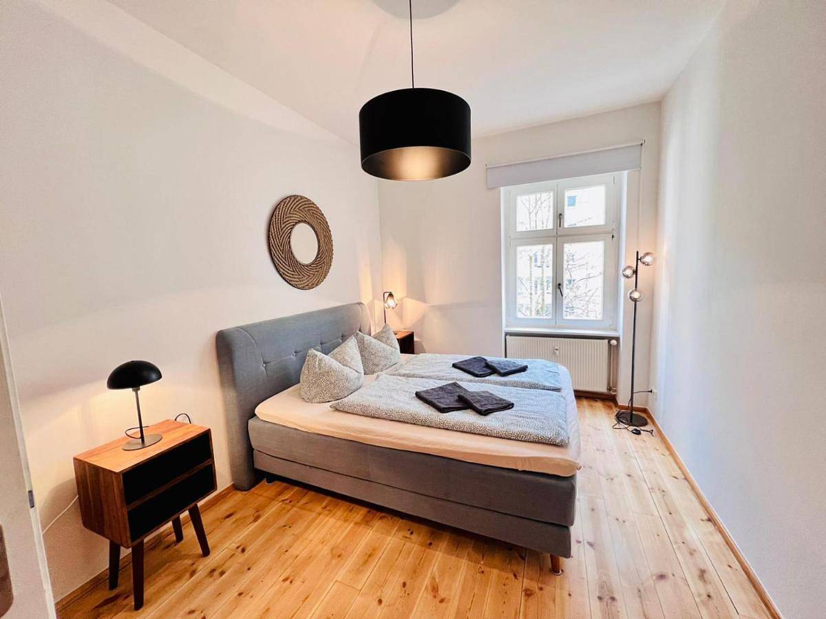 Ganze Wohnung, Alte Schönhauser Lux in Mitte Berlin, Berlin
