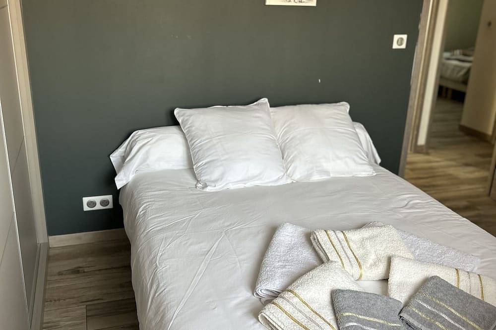 Villa Avec Piscine Proche de Toute Commodité in Borgo (Corsica), Bastia e dintorni