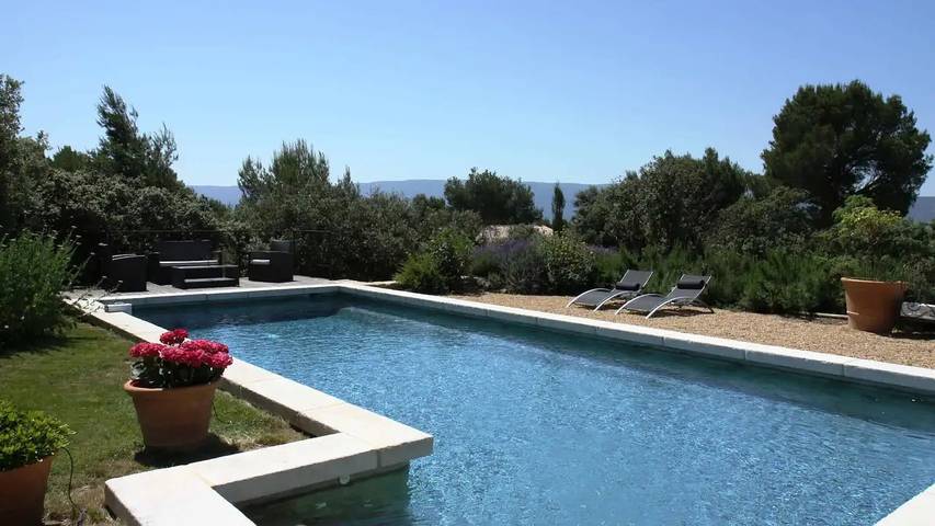 Location de vacances pour 10 personnes, avec piscine et jardin à Cabrières-d'Avignon - 2