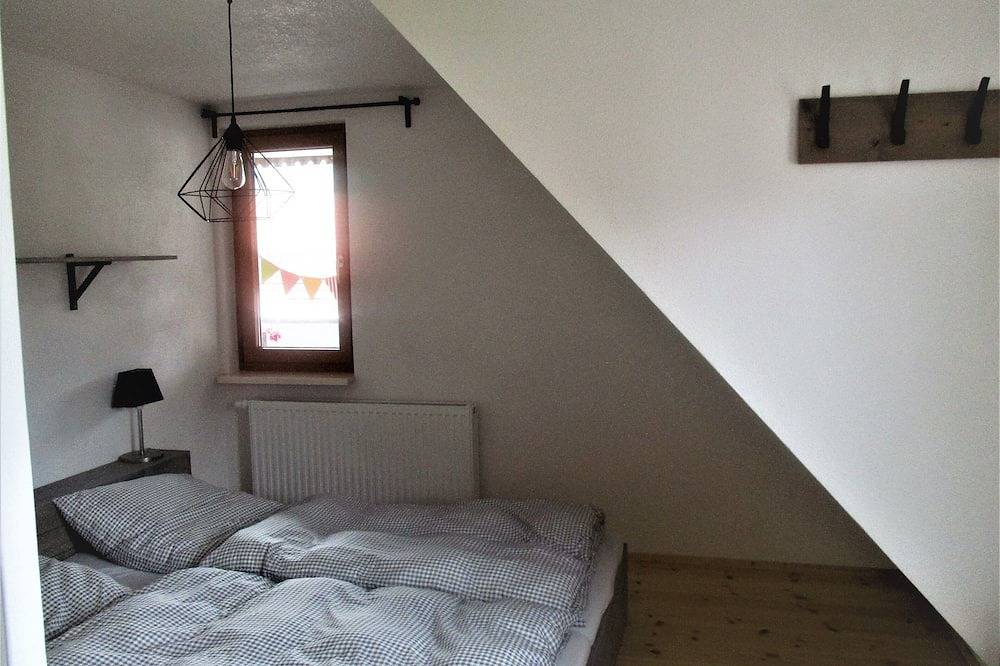 Ganze Wohnung, Geräumige Ferienwohnung iin Benshausen im Thüringer Wald in Benshausen, Rennsteig