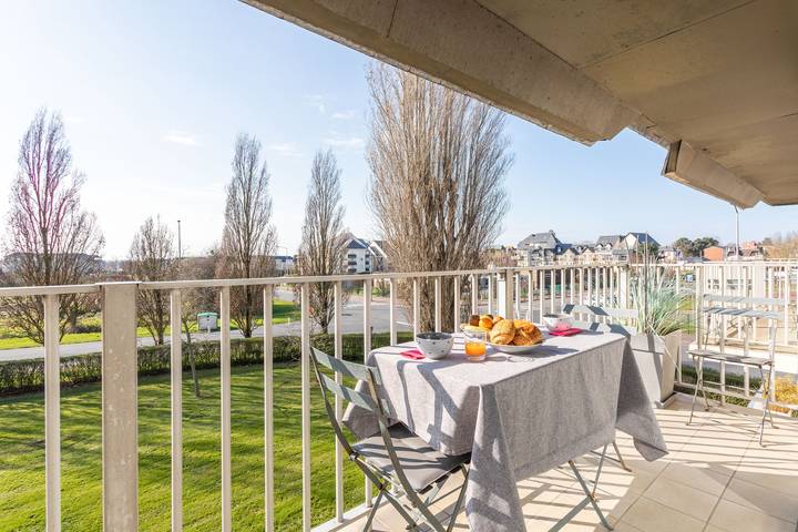 Location de vacances pour 4 personnes, avec balcon à Cabourg