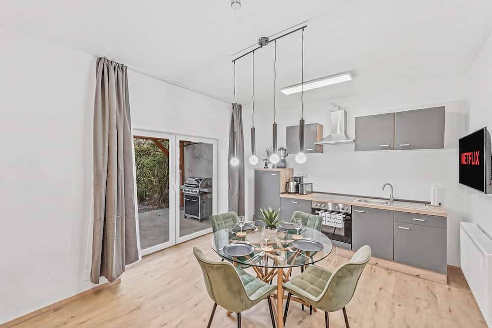 Appartement entier, 5 Min Center | Sternenschlaf - Secret Garden+Grill in Trèves (Ville), Trèves