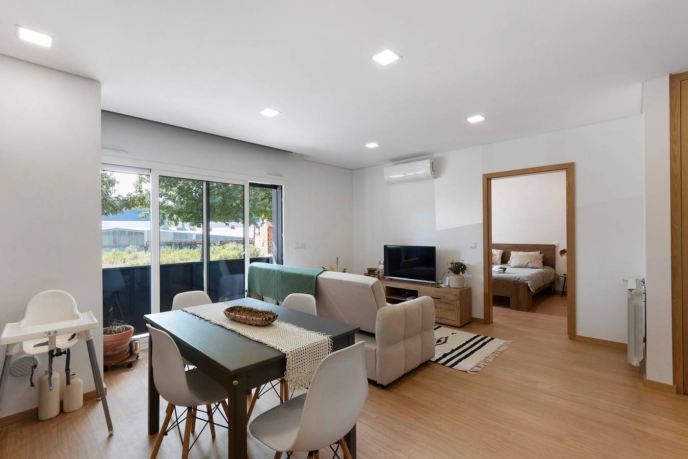 Apartamento entero, Apartamento 'Vale Viver' con Wi-Fi y Aire Acondicionado in Vila Chã, Codal e Vila Cova de Perrinho, Distrito de Aveiro