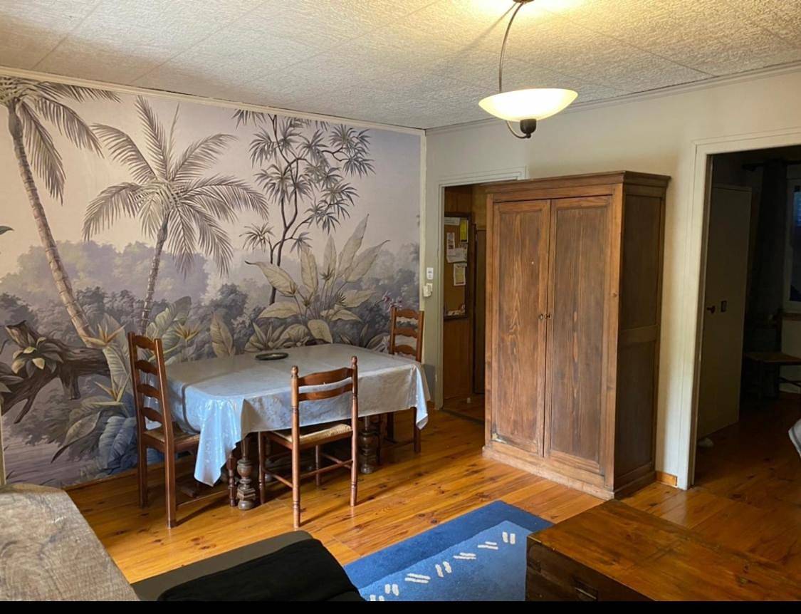 Appartement entier, Two-Bedroom Apartment in Beaulieu-sur-Loire, Région de Montargis