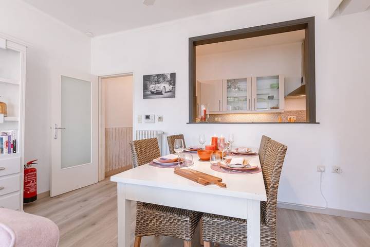 Apartamento vacacional entero, Coastal studio w/ sea views near Lippenslaan in Knokke, Knokke-Heist