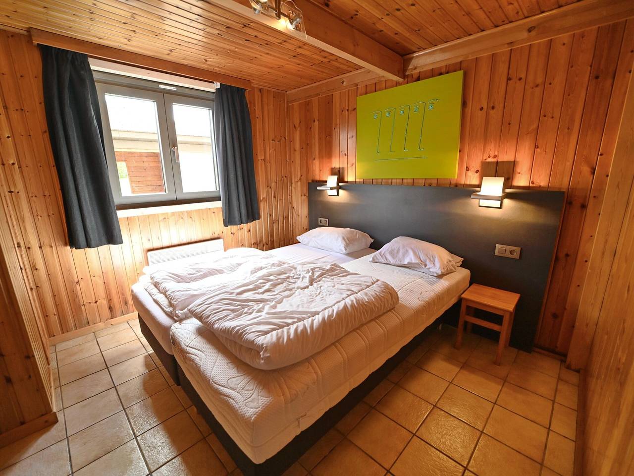 Chalet in Noiseux mit Sauna & Whirlpool in Somme-Leuze, Region Namur