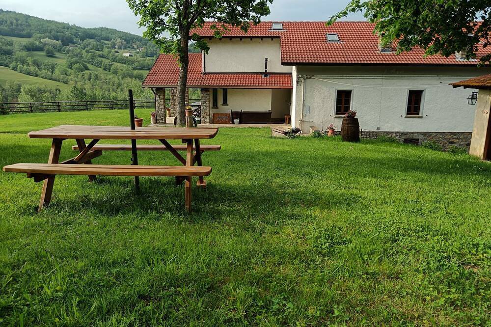 Ideal B&B for relaxing families and groups of hikers and cyclists. in Albareto, Parmesischer Apennin