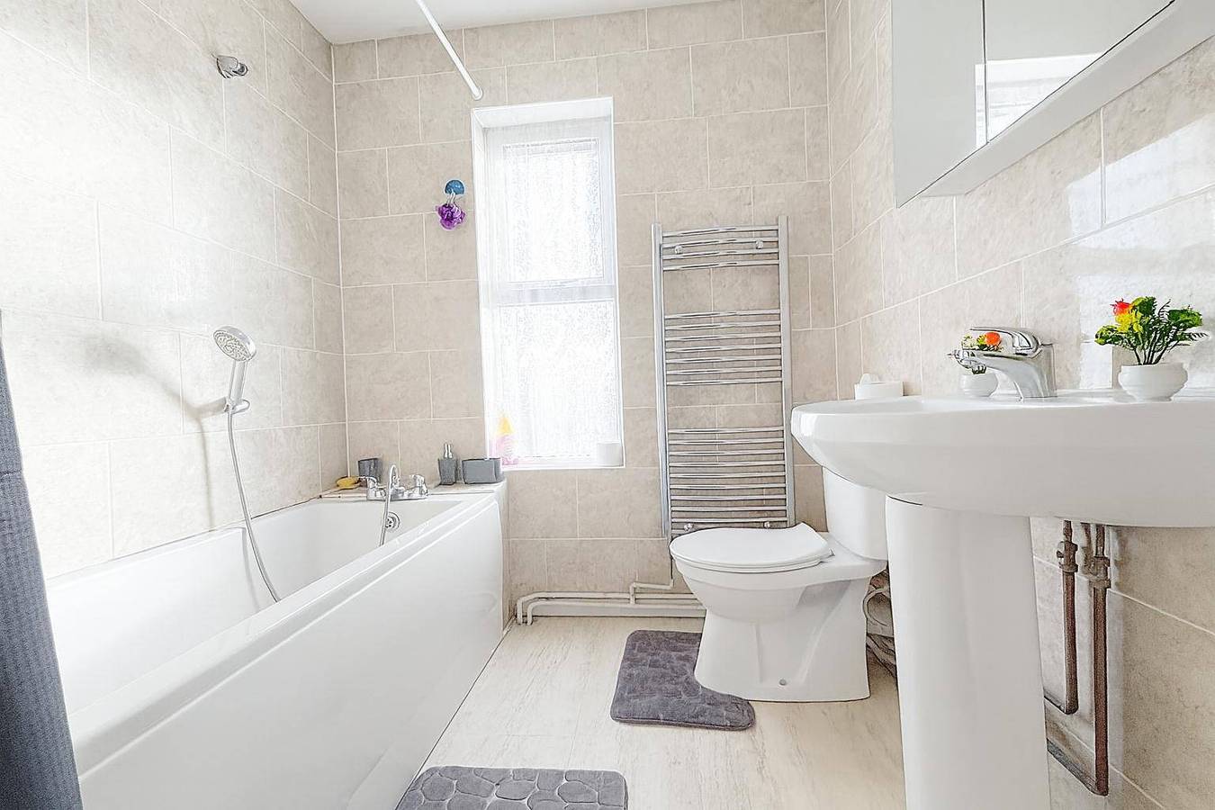 Wycombe Oasis - Cozy 3-Bed House Retreat in High Wycombe, Chiltern Hills