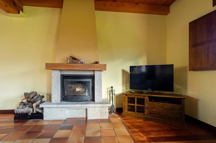 Casa de vacaciones para 10 personas, con vistas y terraza, Se admiten mascotas en Comarca de Segovia - 2