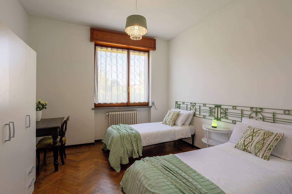 Villa Gabri 2 surrounded by greenery for families within walking distance of lake and center in Arona (Lago Maggiore), Comune di Arona