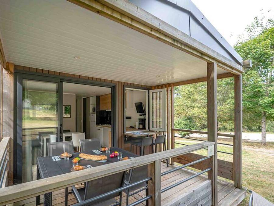 Camping Les Gorges Du Chambon - Ciela Village - Mobilheim 4 personen - Ciela Privilège Bay - 2 Schlafzimmer - Grill in Eymouthiers, Regionaler Naturpark Périgord-Limousin