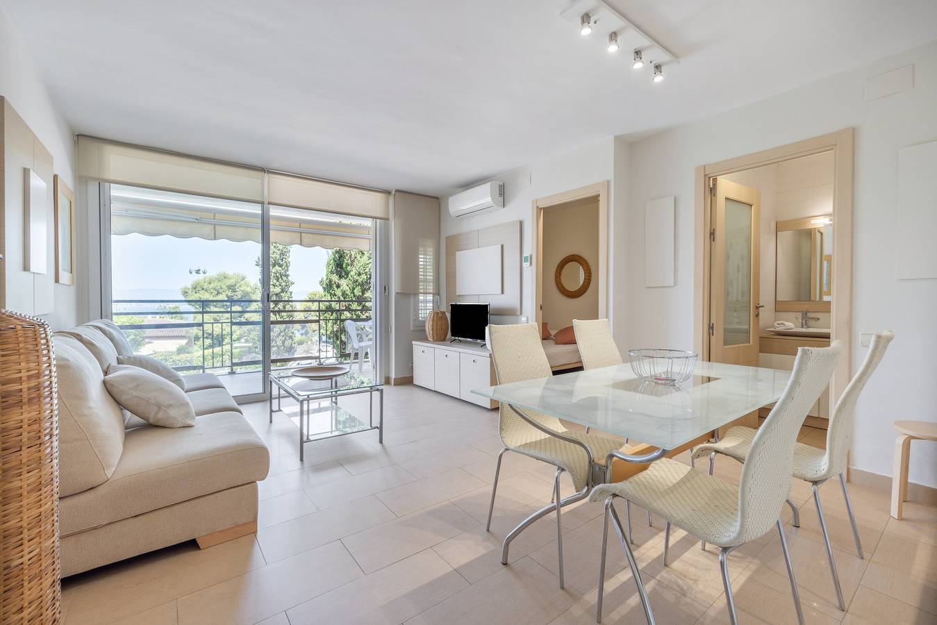 Appartement entier, Sunandbed Cye – Appartement de luxe avec vue sur la mer et grande piscine in Cap Salou, Salou