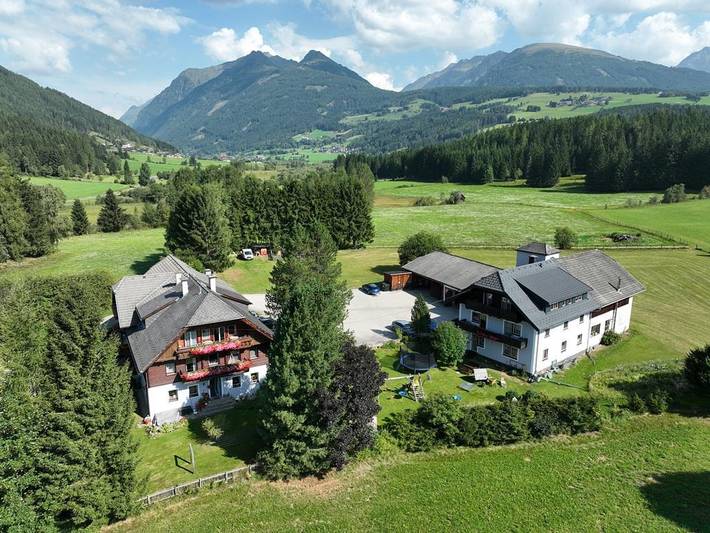 Ferienwohnung für 4 Personen, mit Balkon und Garten, kinderfreundlich in Mariapfarr