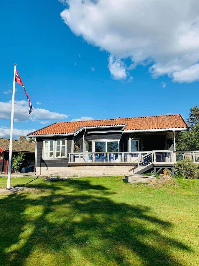 Ferienhaus für 9 Personen, mit Balkon und Terrasse sowie Ausblick