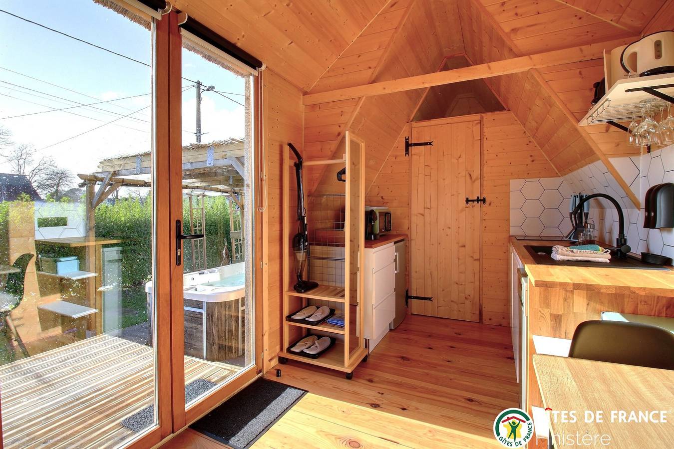 Tiny Chaumière in Riec-sur-Belon, Côte de Cornouaille