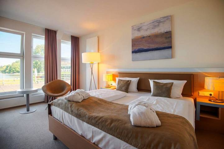 Hotel für 2 Personen, mit Terrasse und Whirlpool sowie Garten und Kinderpool in Hannover - 4