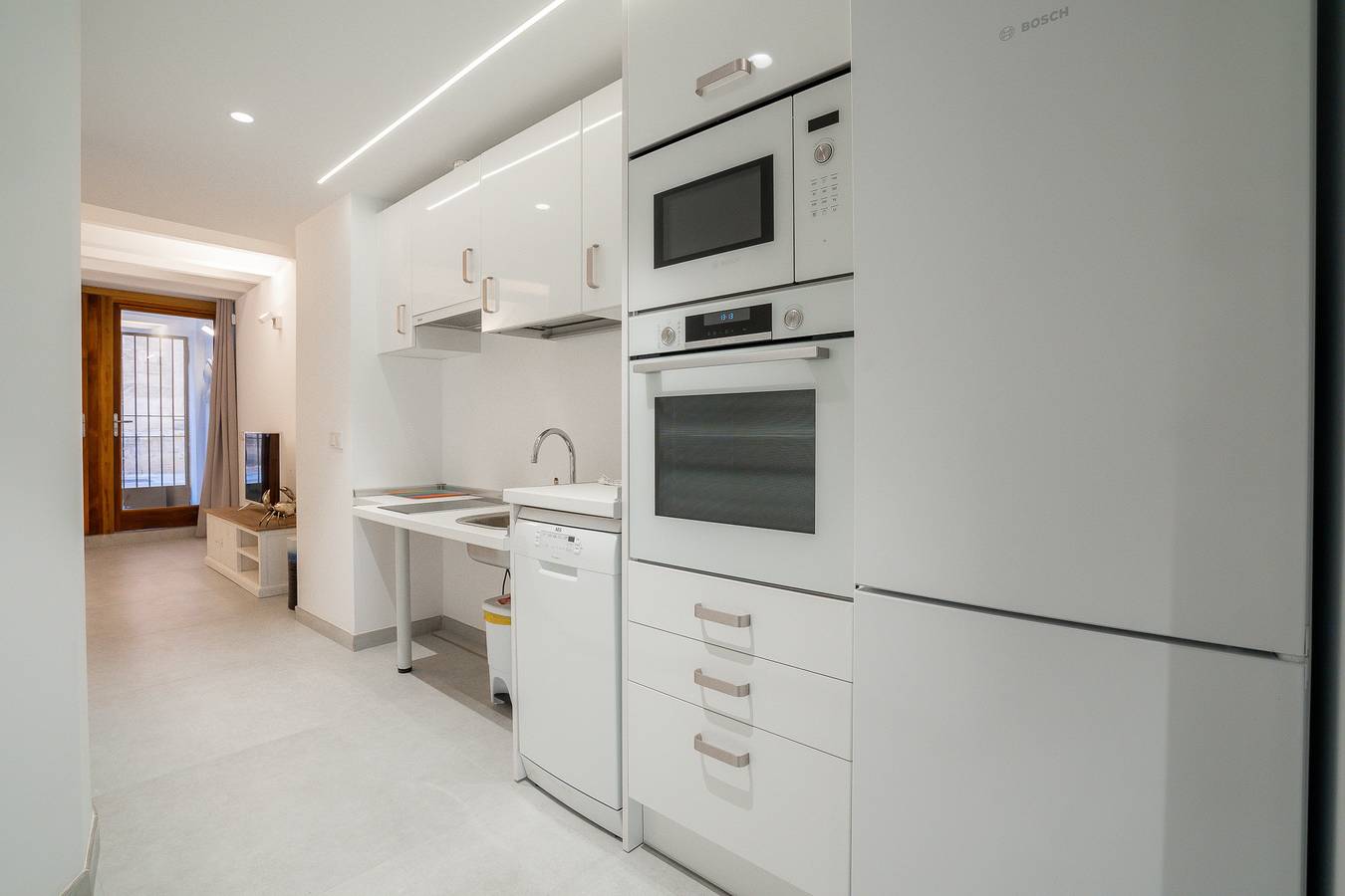 Entire apartment, Urban Suites Gallery Palma Ti/75 by Priorityvillas in Palma Old Town, Palma