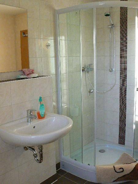 Ferienwohnung für 2 Personen, mit Seeblick und Garten sowie Pool in Sächsisches Burgen- und Heideland - 2