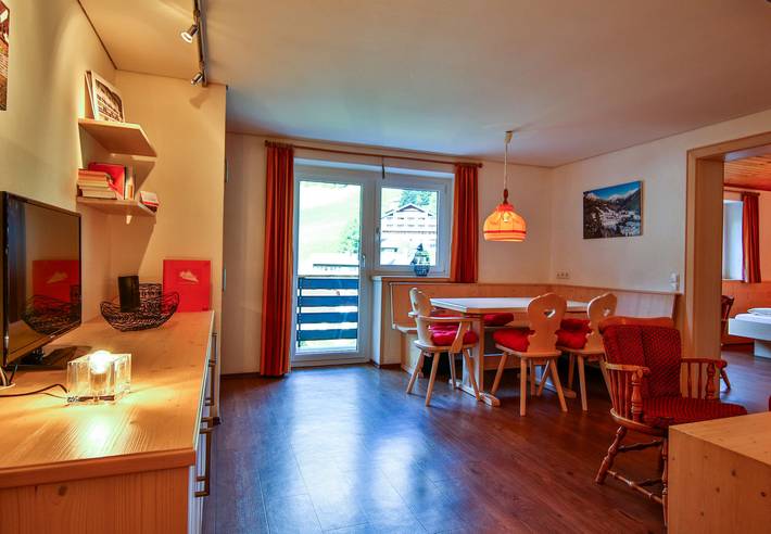 Ferienwohnung für 6 Personen, mit Balkon in Gargellen - 3