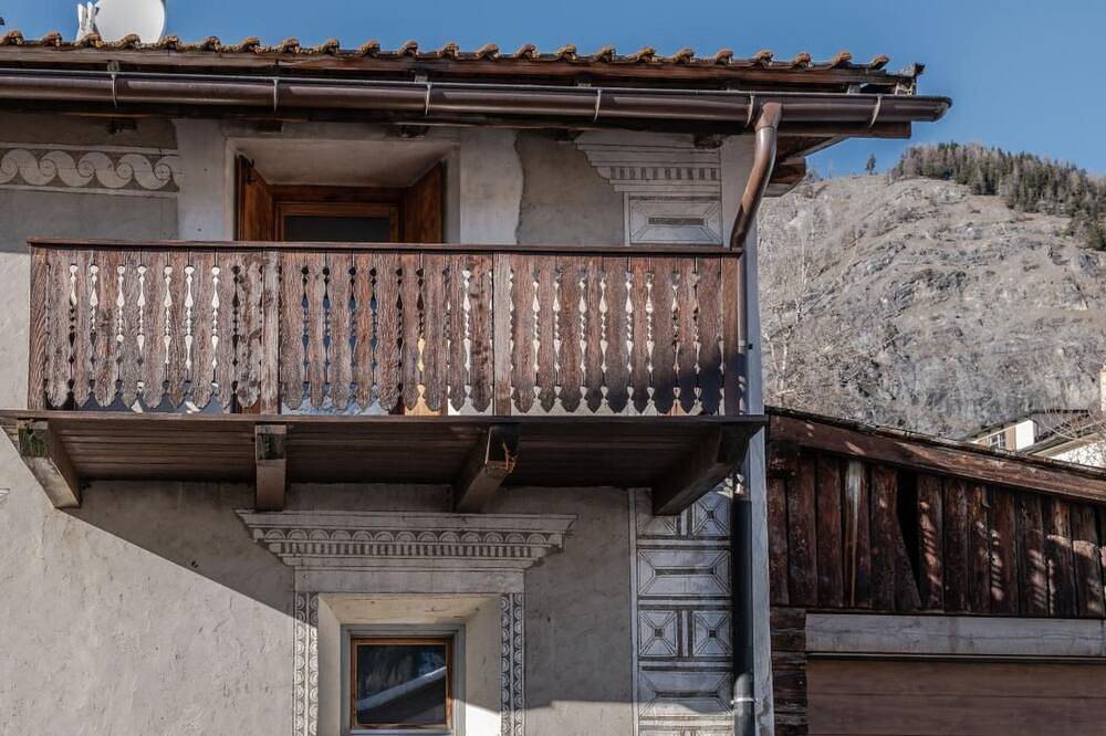 Ganze Wohnung, Chesa Sulegl - Öv inklusive in S-chanf, Sankt Moritz