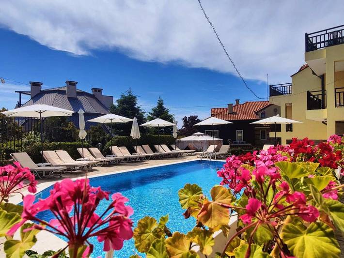 Apartament wakacyjny dla 4 osób, z Balkon i Taras oraz Ogród i Basen w Sozopol