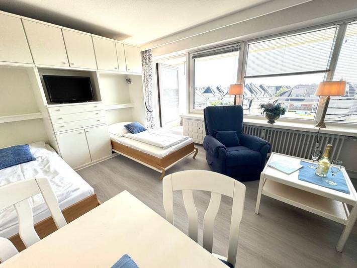Ganze Wohnung, Ein-Zimmer-Appartement im zweiten Obergeschoss direkt am Strandübergang in Nordfriesische Inseln (Schleswig-Holstein) (Schleswig-Holstein), Wenningstedt
