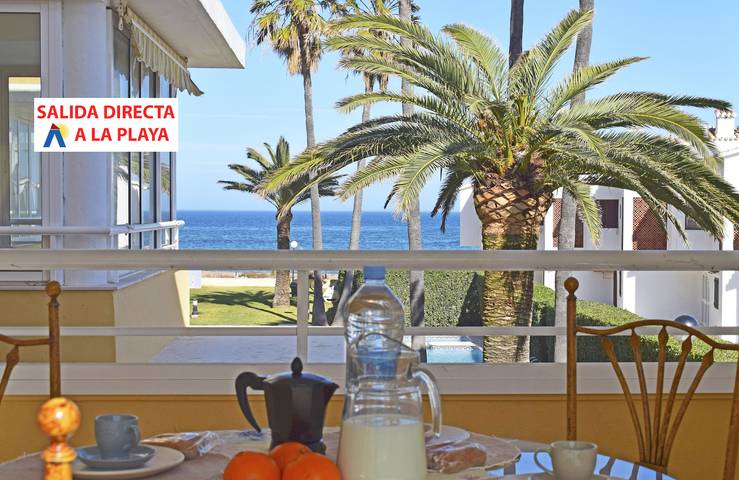 Apartamento para 6 personas, con Vistas al mar y Terraza además de Jardín y Piscina en Almadraba