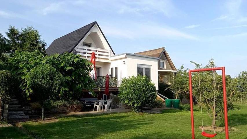 Ferienhaus für 4 Personen, mit Garten