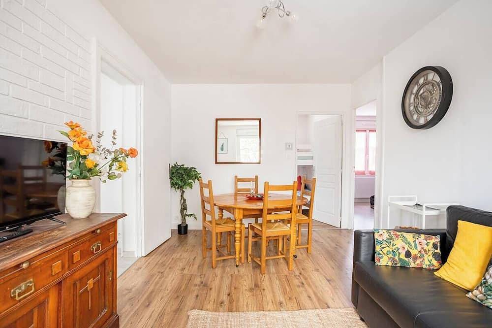 Appartement entier, \"Nid Douillet\" entre Nancy et Lunéville. Au calme, avec jardin et stationnement. in Varangéville, Région de Nancy