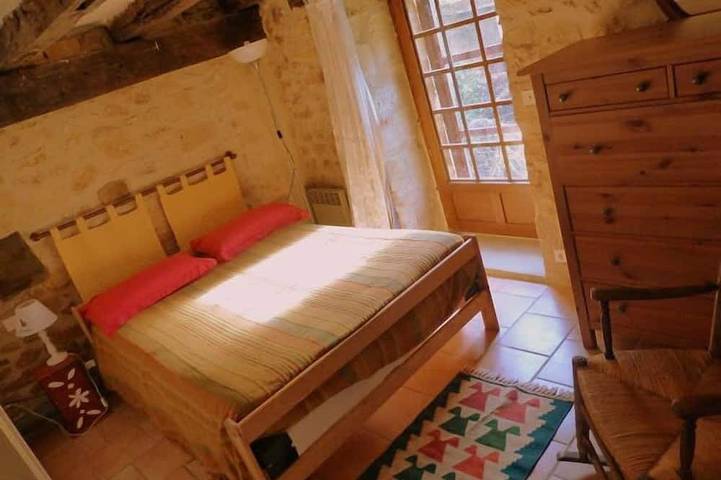 Location de vacances pour 5 personnes, avec Jardin à Berbiguières - 4
