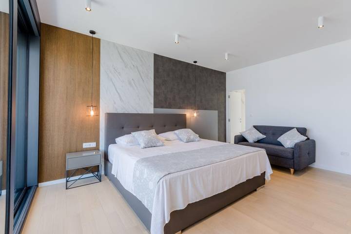 Villa für 8 Personen, mit Garten und Pool, kinderfreundlich in Dalmatien - 4