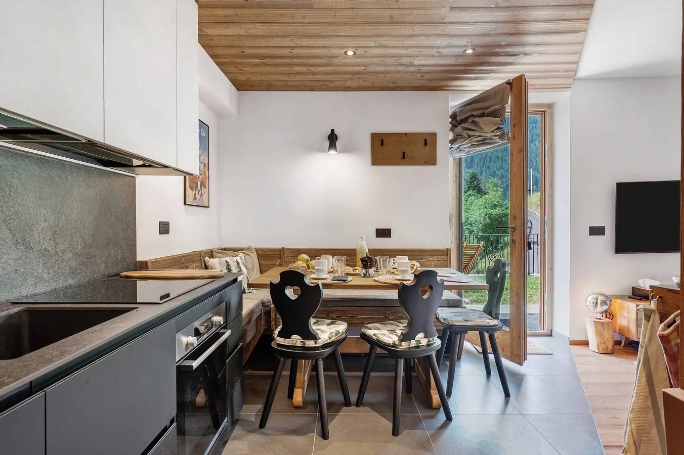 Ganze Wohnung, Alpines Chalet „La Casa di Larice“ mit privatem Garten – Val di Rabbi in Piazzola, Rabbi