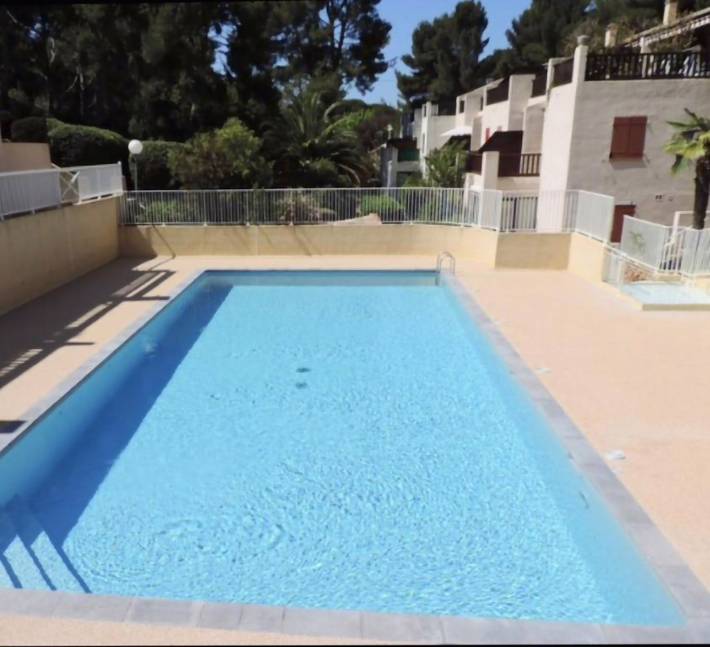 Ferienwohnung für 4 Personen, mit Pool in Bandol - 3