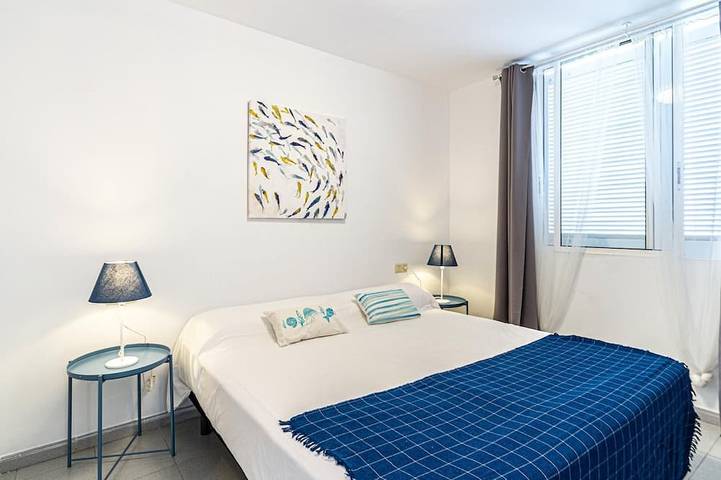 Apartamento entero, Apartamento delante playa a 40min Bcn en tren in Platja del Morer (Sant Pol de Mar), Sant Pol de Mar