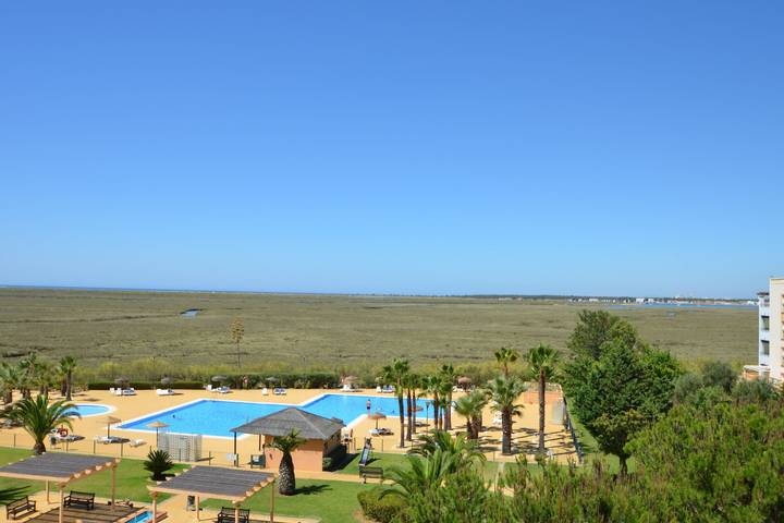 Gîte pour 5 personnes, avec Terrasse et Piscine à Ayamonte - 4