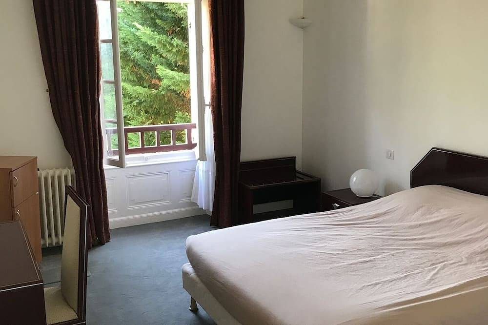 Manoir de Sornat Bourbon Lancy in Bourbon-Lancy, Région de Charolles