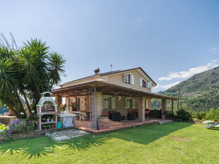 Vakantiewoning voor 6 personen, met Terras en Tuin in Versilia