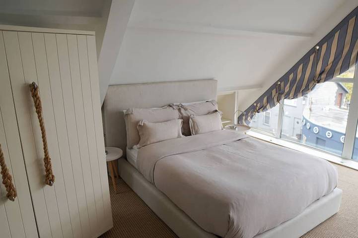 Location de vacances pour 8 personnes, avec balcon ainsi que jardin et sauna, animaux acceptés à Kinsale - 4